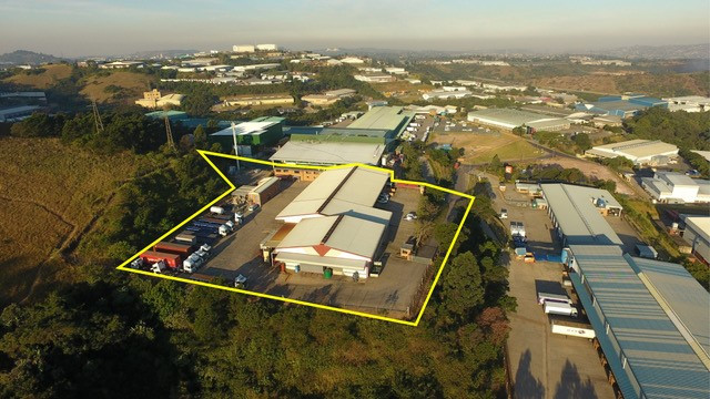 Prime property in Mahogany Ridge on auction