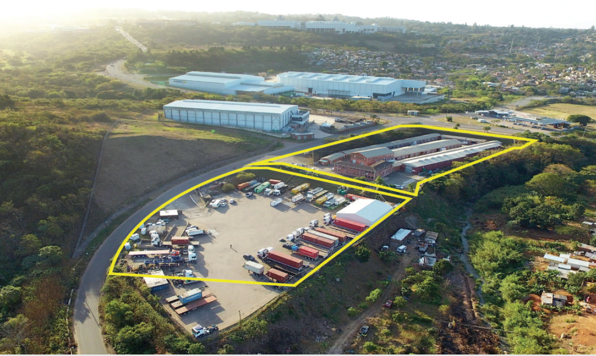 Large Yard and industrial complex on offer